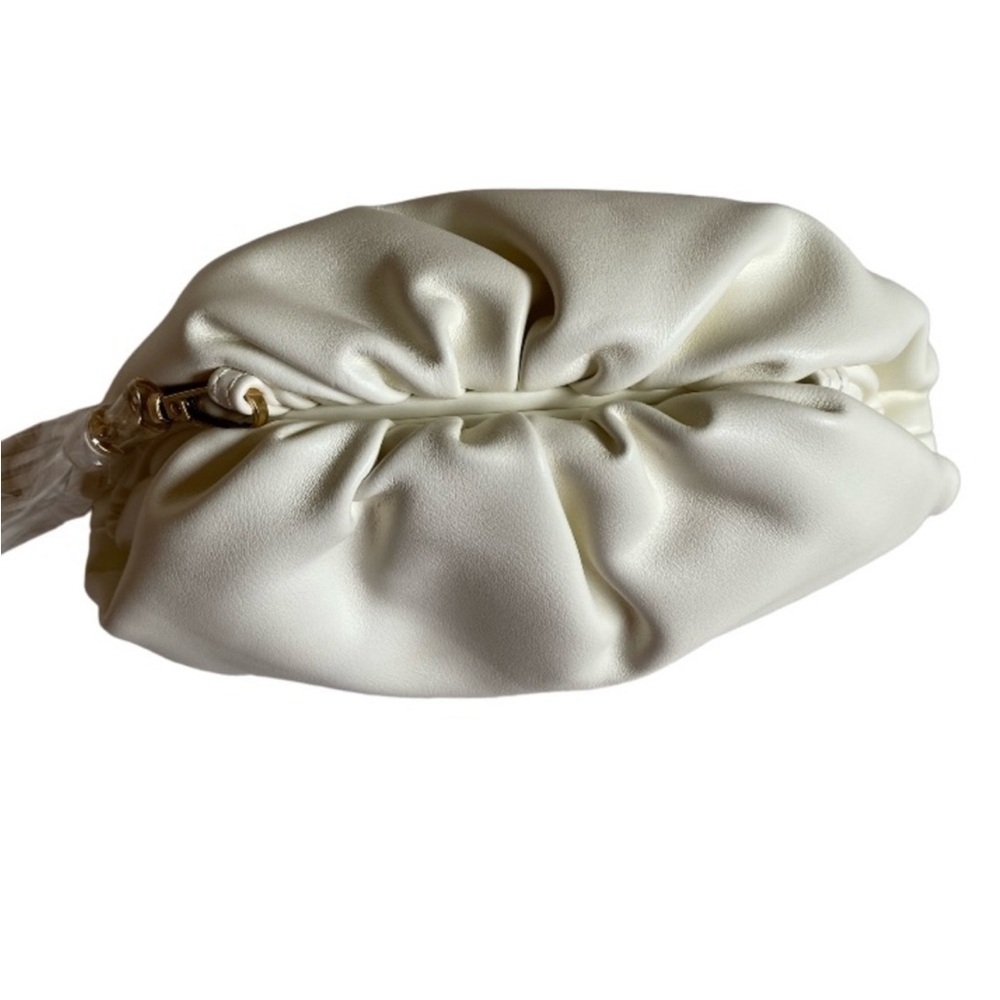 New Understated Leather clamshell clutch  Vegan Leather handbag/Crossbody ivory - Picture 5 of 16
